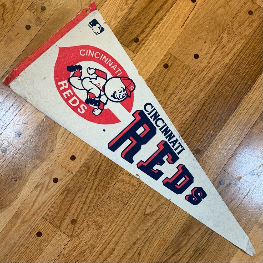 Vintage 1969 Cincinnati Reds Team pennant.